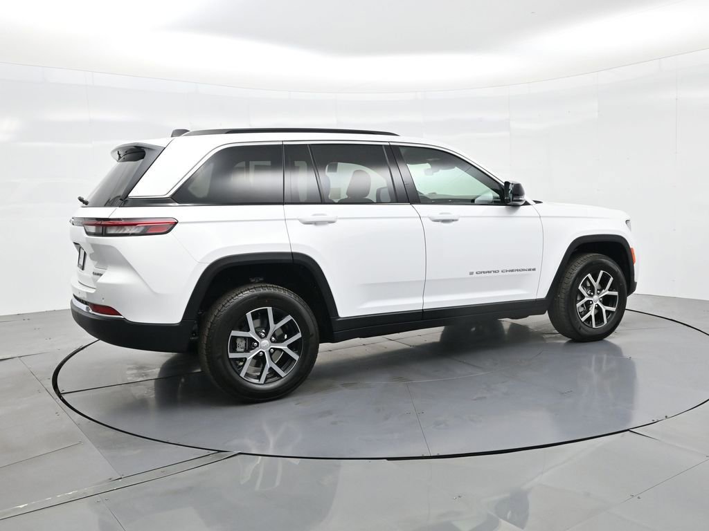 New 2025 Jeep Grand Cherokee Limited image 7