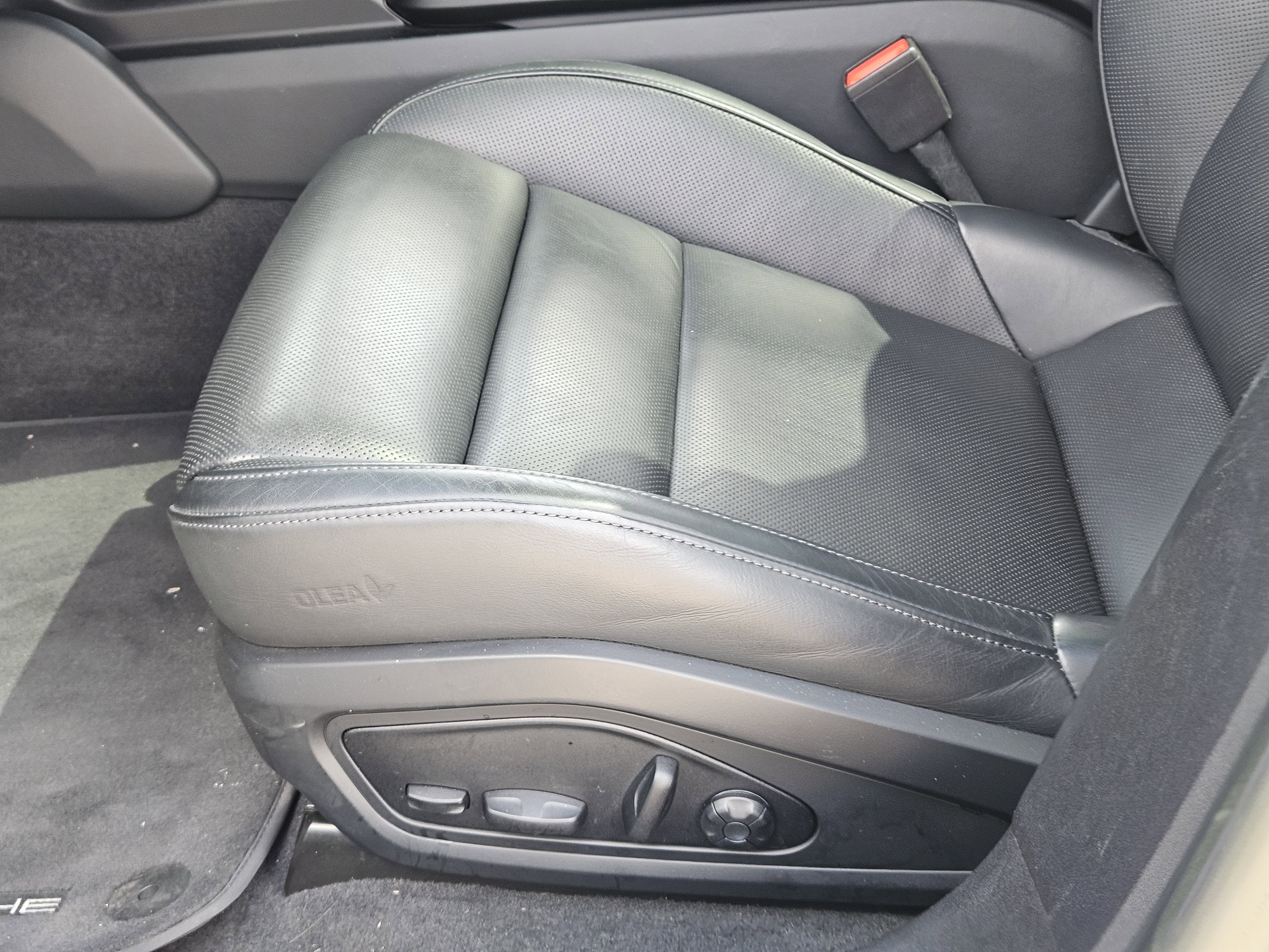 Used 2022 Porsche Taycan Turbo S image 23