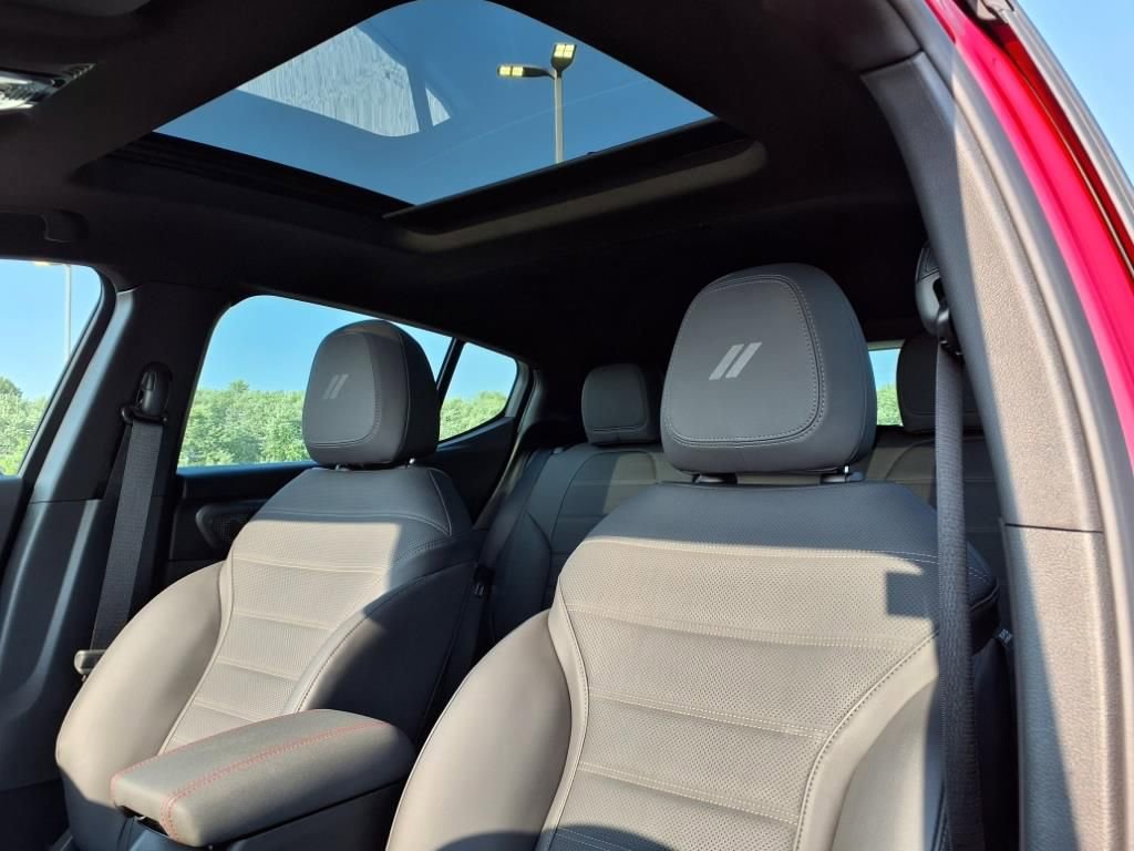 Used 2024 Dodge Hornet GT image 5