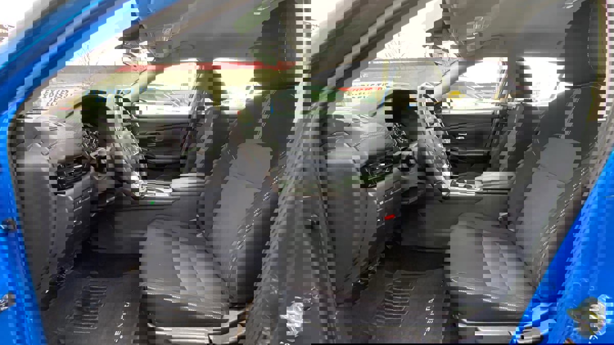 Used 2021 Nissan Sentra SV image 10