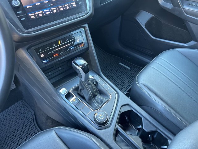 Used 2024 Volkswagen Tiguan SE image 27