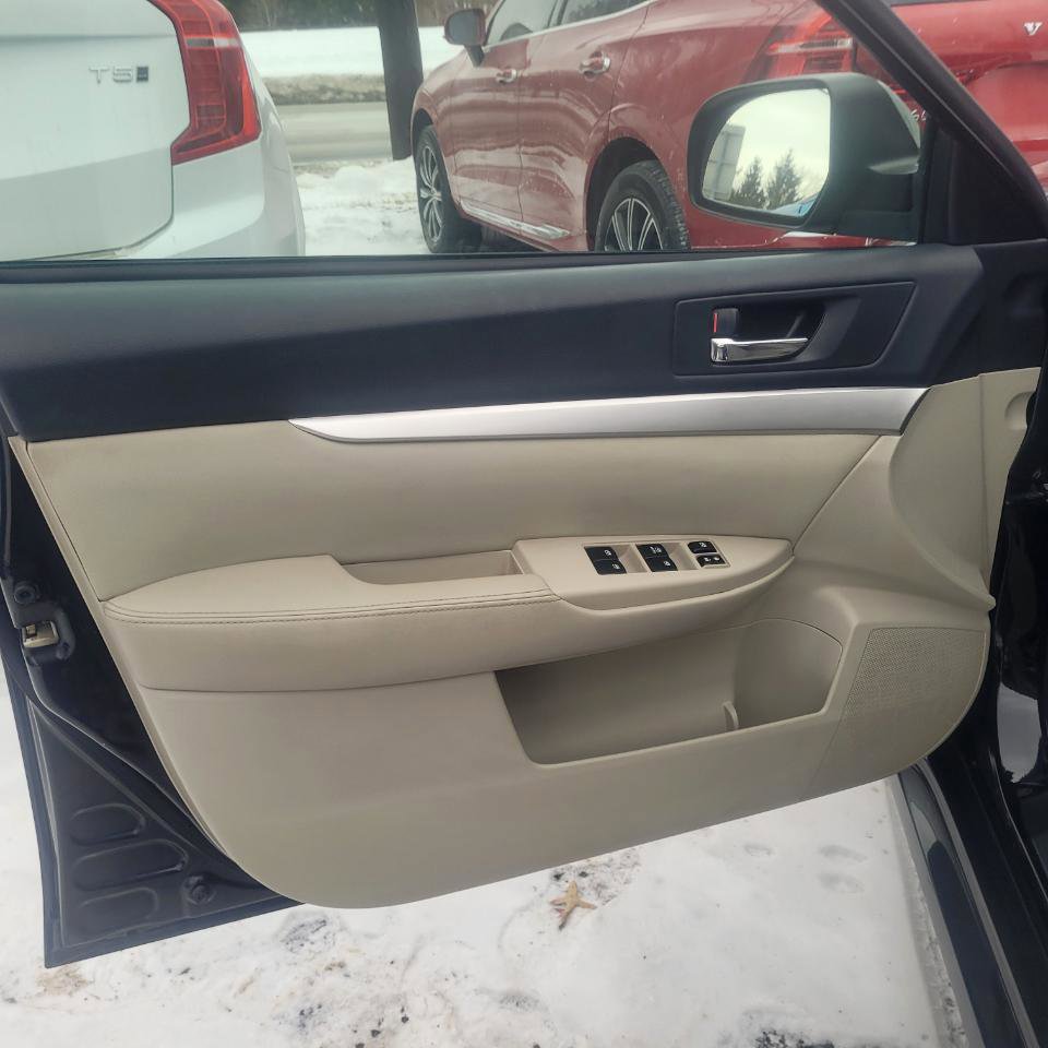 Used 2013 Subaru Legacy 2.5i Premium image 13