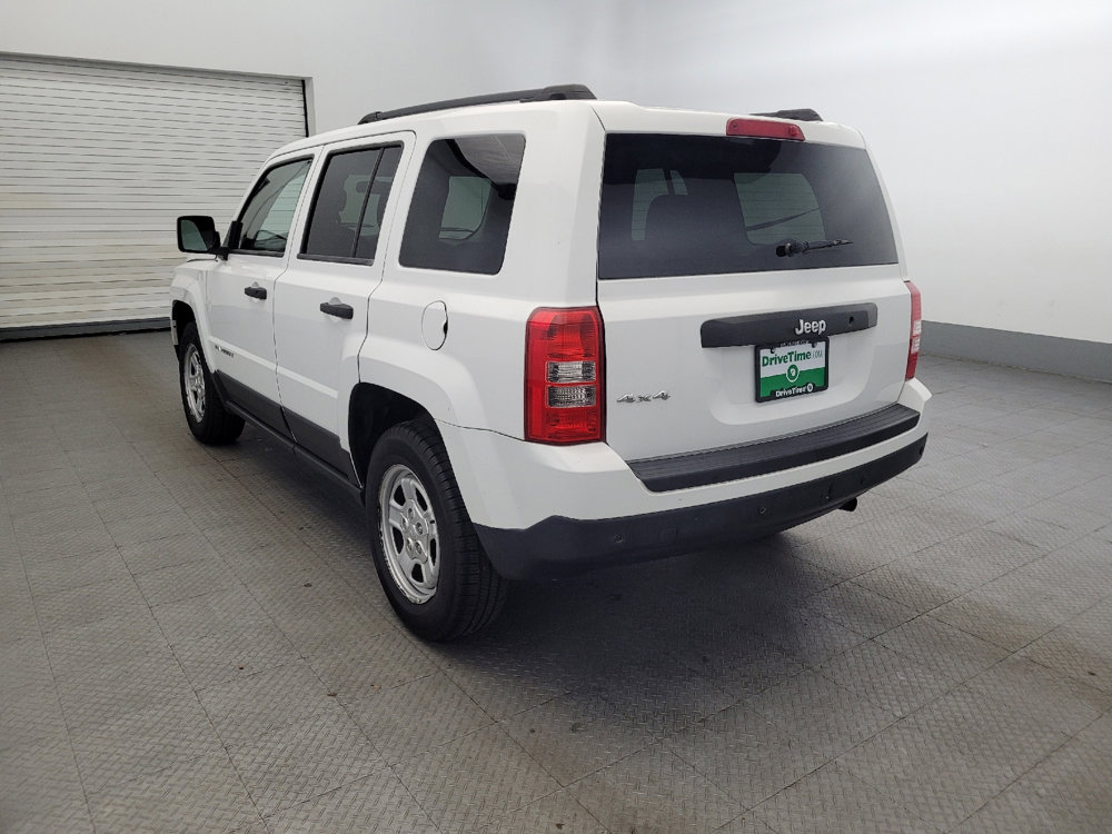 Used 2014 Jeep Patriot Sport AWD/4WD image 5