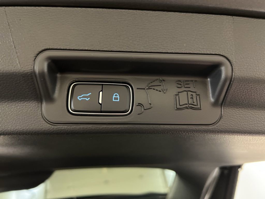 New 2026 Ford Explorer ST-Line w/ ST-Line Street Pack image 38