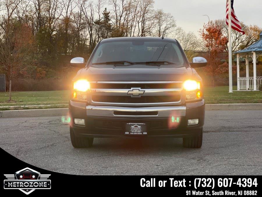 Used 2011 Chevrolet Silverado 1500 LT w/ Texas Edition image 2