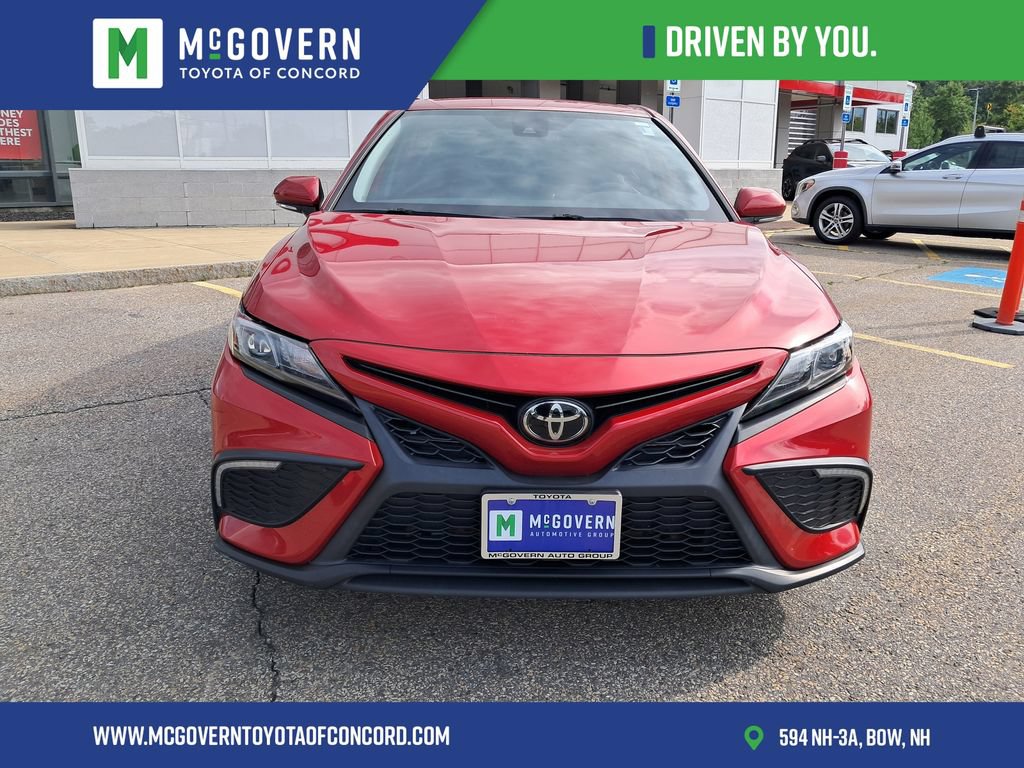 Used 2022 Toyota Camry SE w/ Convenience Package FWD image 2