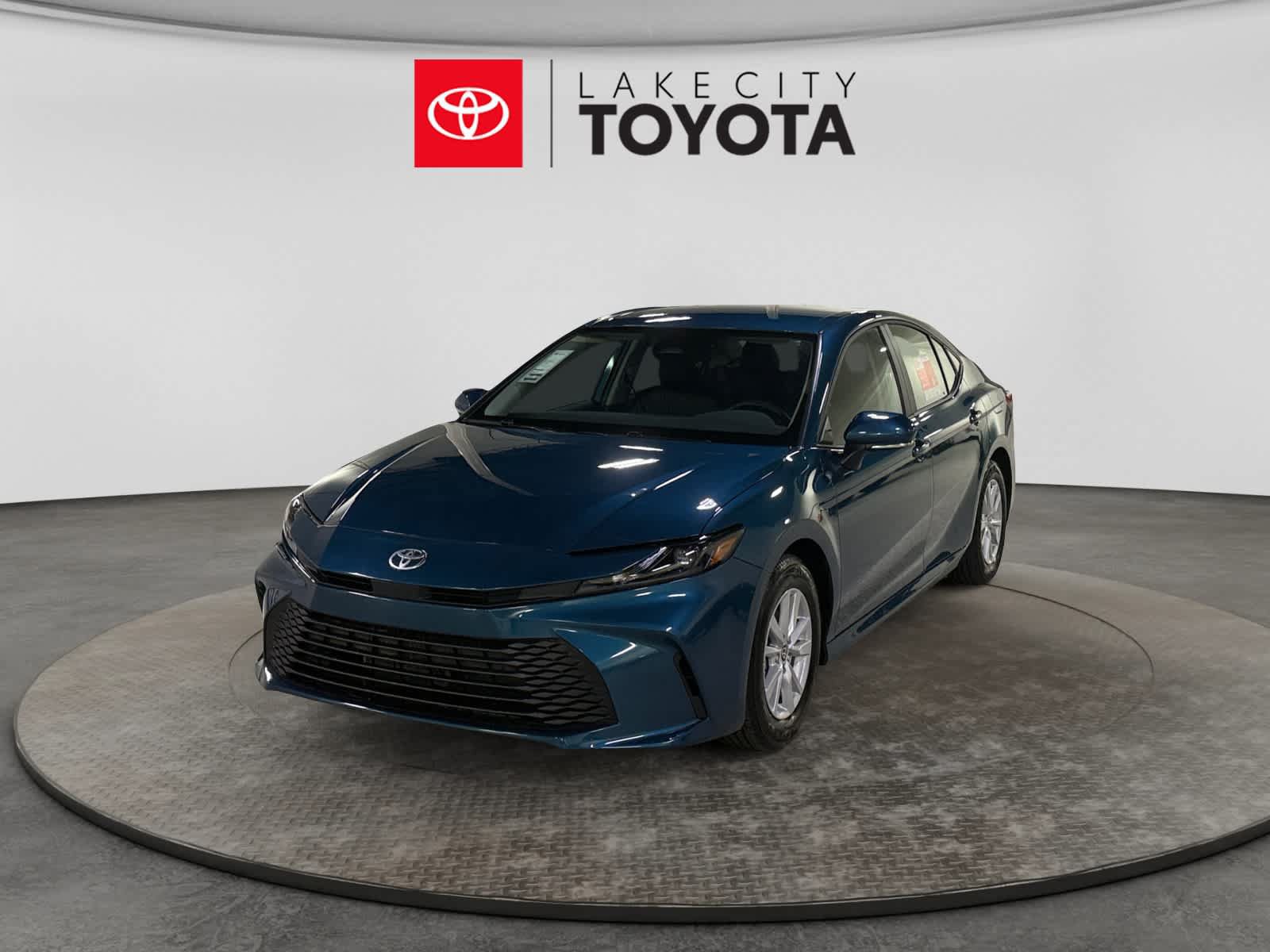 New 2026 Toyota Camry LE w/ Convenience Package FWD image 1