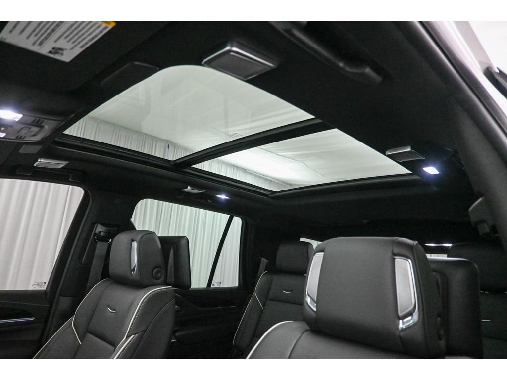 Certified 2024 Cadillac Escalade Sport w/ LPO, ONYX Package image 41