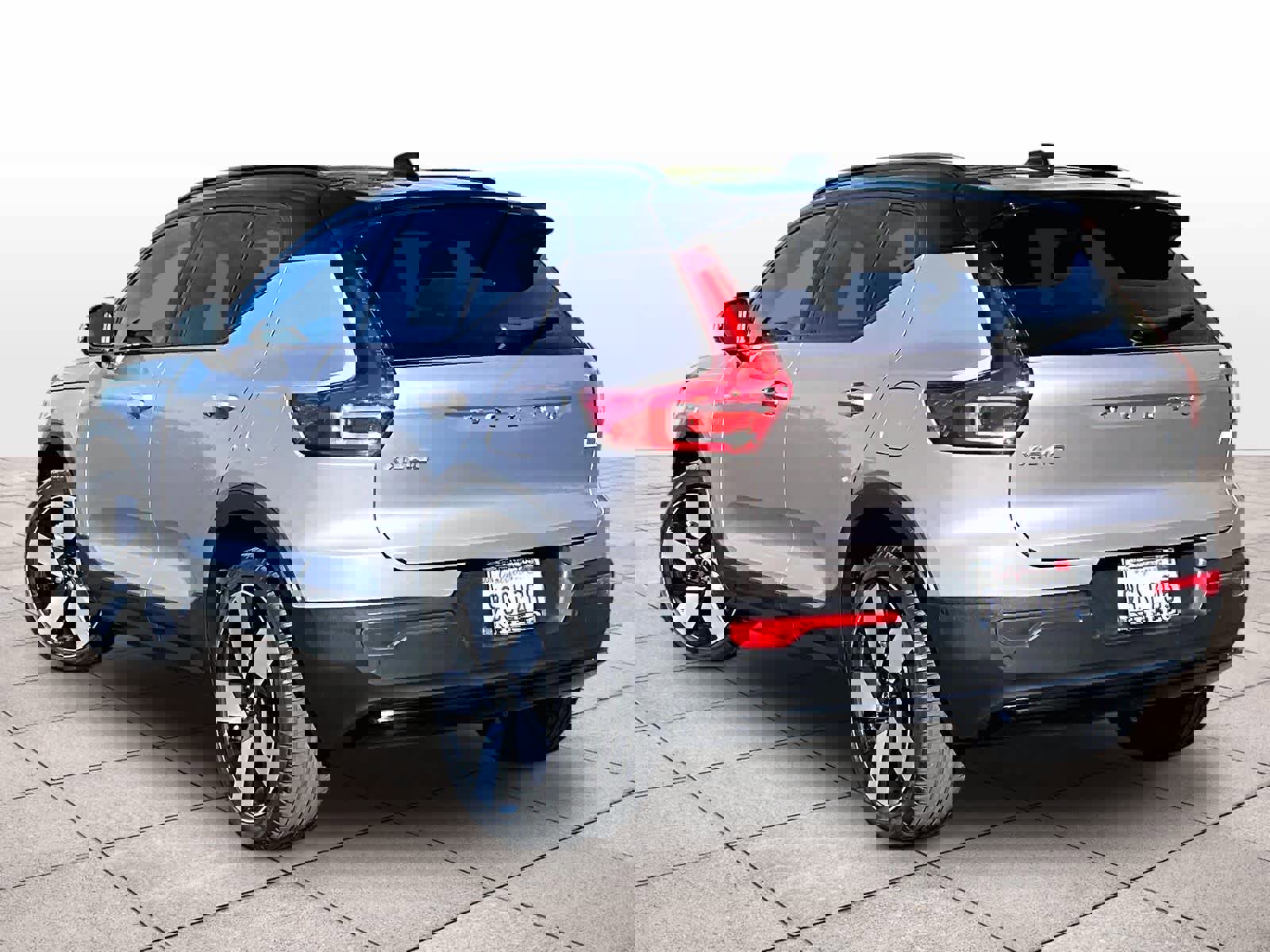 Used 2023 Volvo XC40 Recharge Plus w/ Protection Package Premier image 15