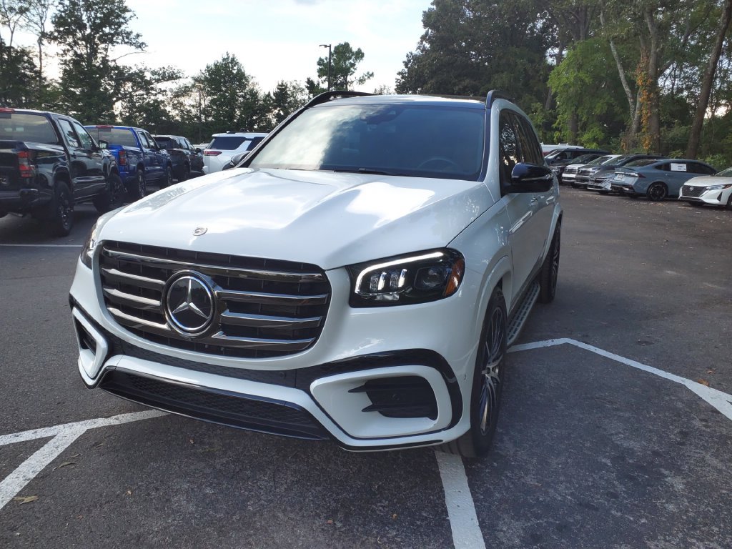 Certified 2026 Mercedes-Benz GLS 580 4MATIC image 3