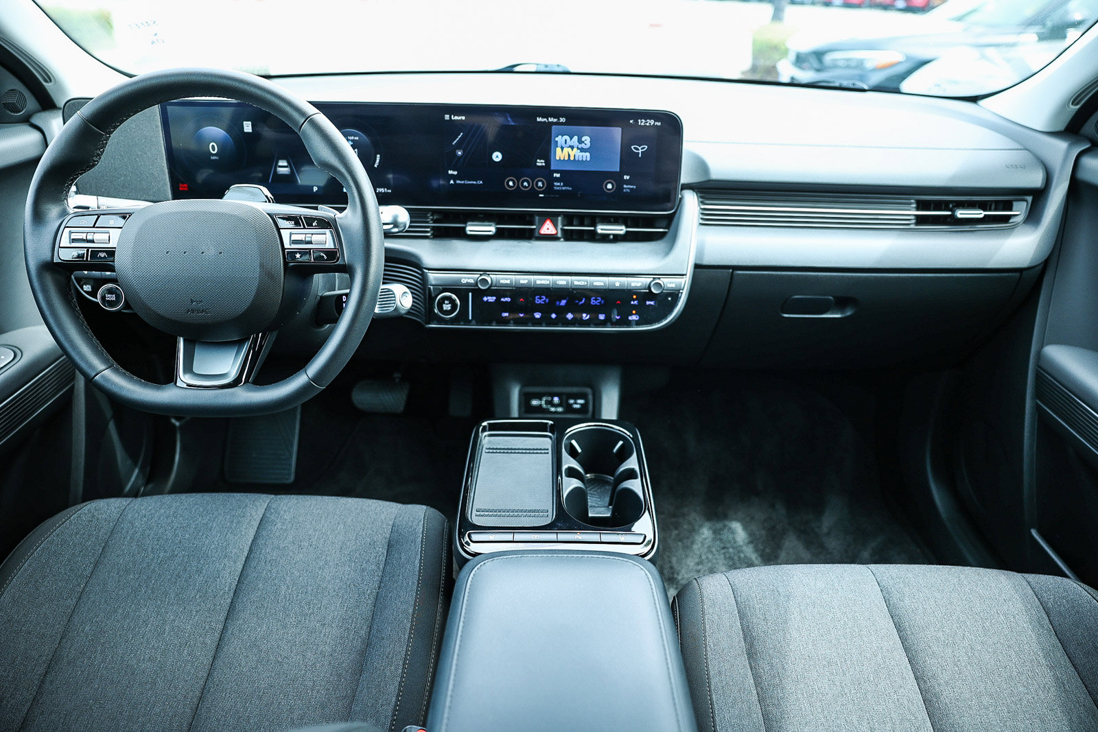 Used 2025 Hyundai Ioniq 5 SE image 16