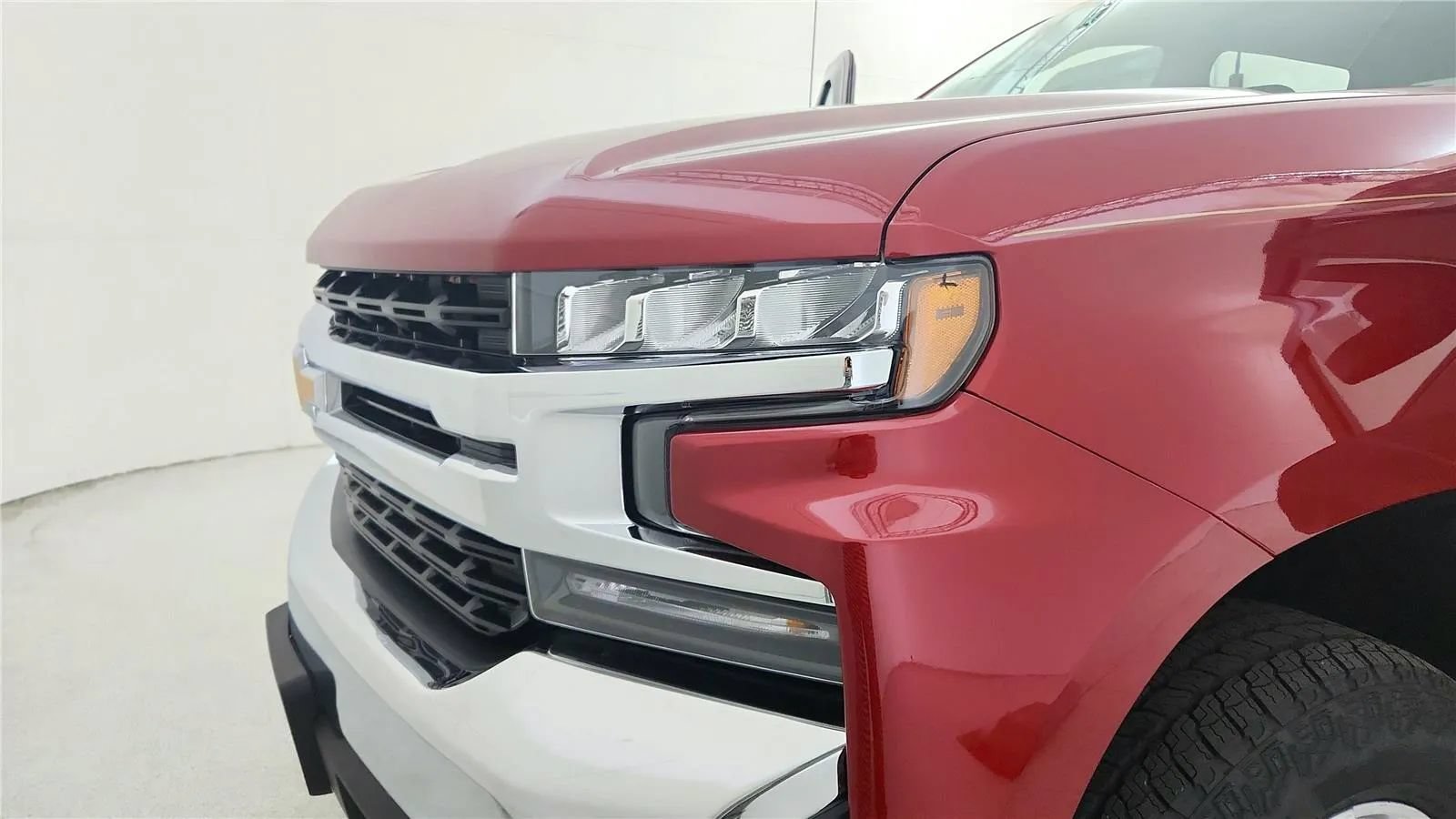 Used 2022 Chevrolet Silverado 1500 LT w/ Z71 Off-Road Package AWD/4WD image 35