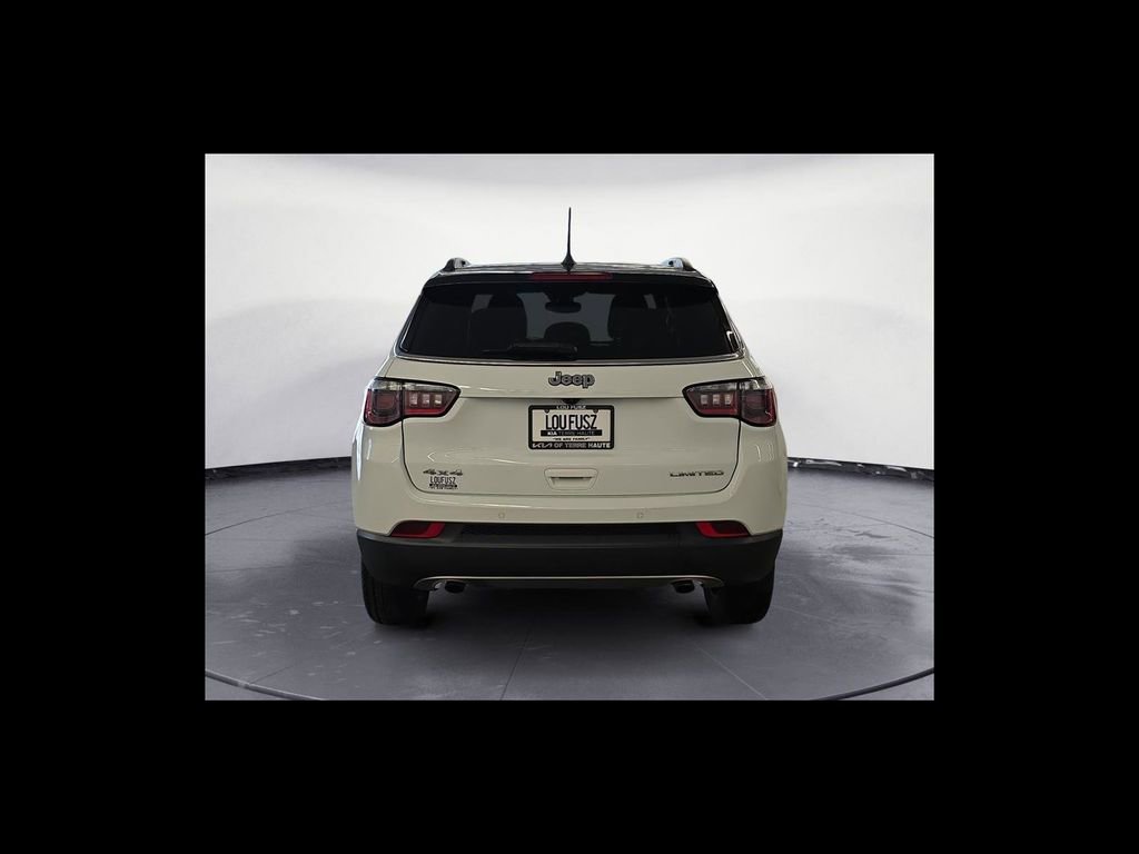 Used 2023 Jeep Compass Limited w/ Sun and Sound Group AWD/4WD image 5