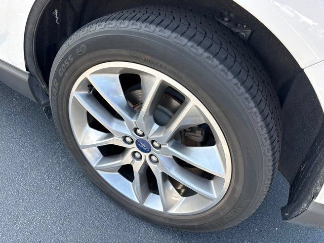 Used 2015 Ford Edge Titanium w/ Equipment Group 302A FWD image 11