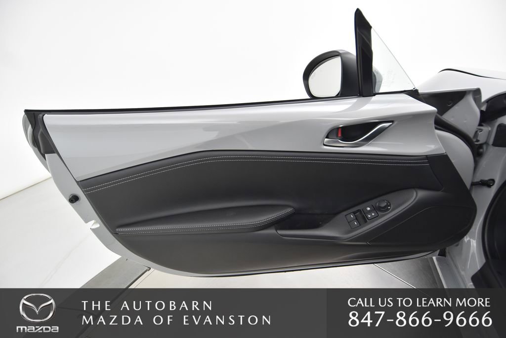 New 2025 MAZDA MX-5 Miata RF Grand Touring image 37