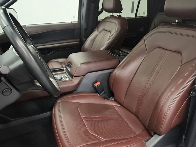 Used 2024 Ford Expedition Limited image 18