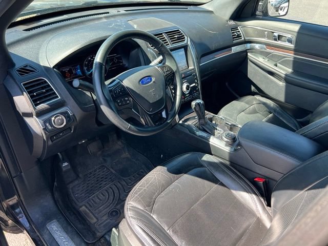 Used 2019 Ford Explorer Limited w/ Ford Safe & Smart Package AWD/4WD image 13