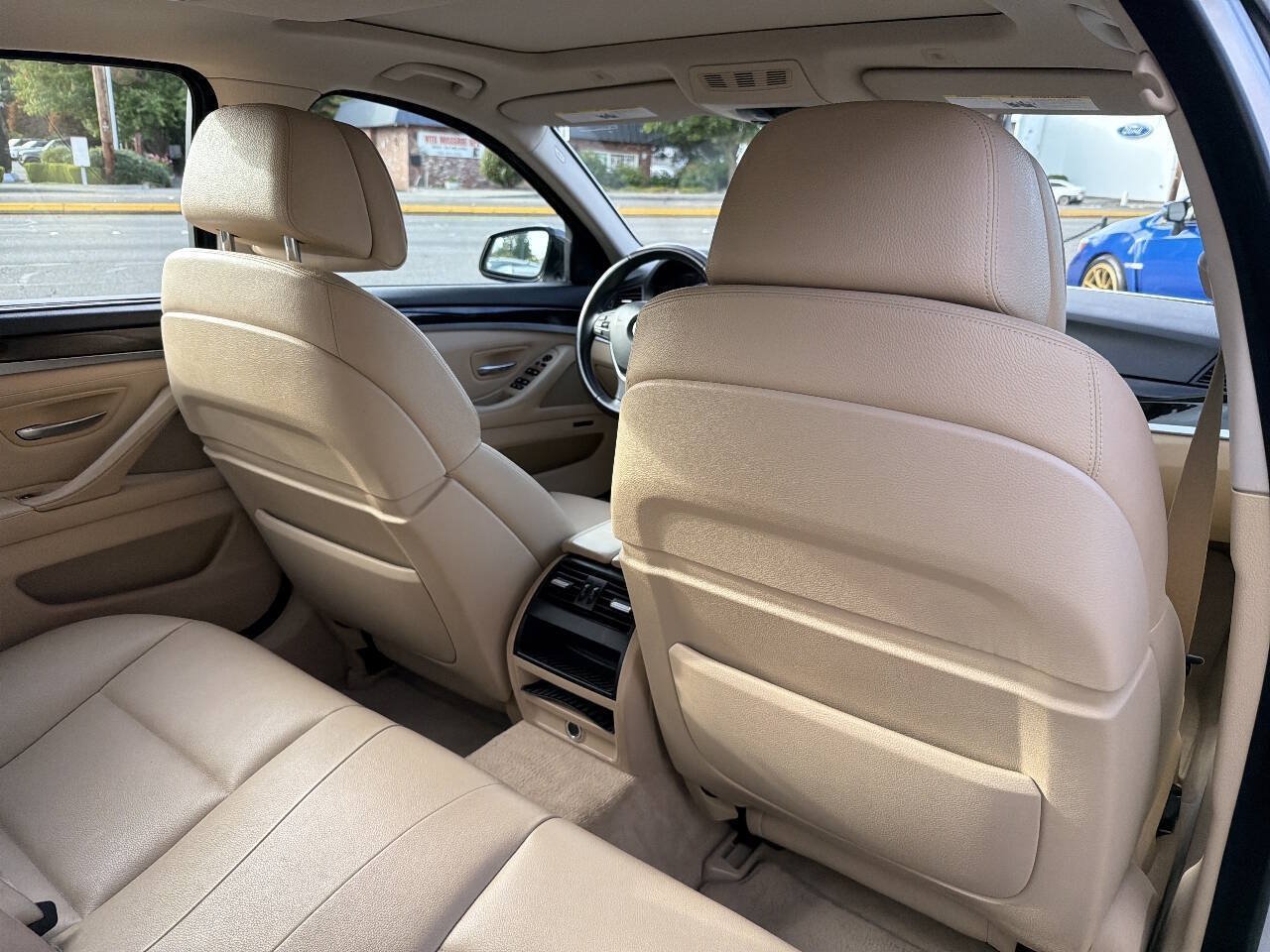 Used 2011 BMW 535i Sedan RWD image 25