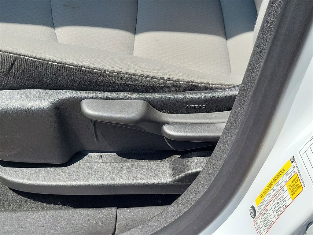 Used 2024 GMC Terrain SLE image 14