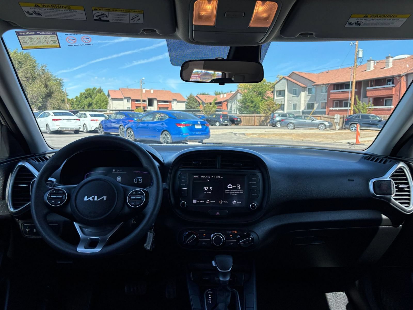 Used 2025 Kia Soul LX w/ LX Technology Package FWD image 30