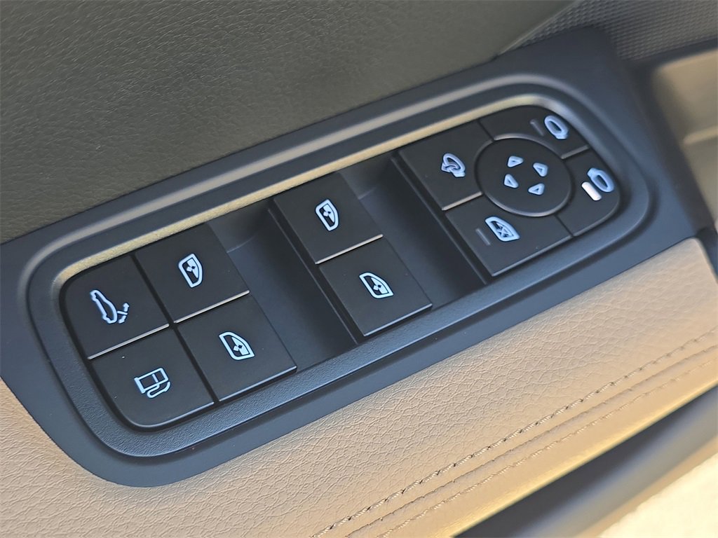 New 2026 Porsche Cayenne E-Hybrid image 25