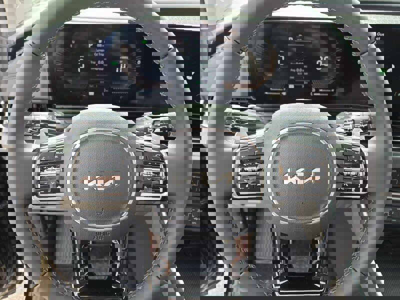 New 2026 Kia Carnival LXS image 11