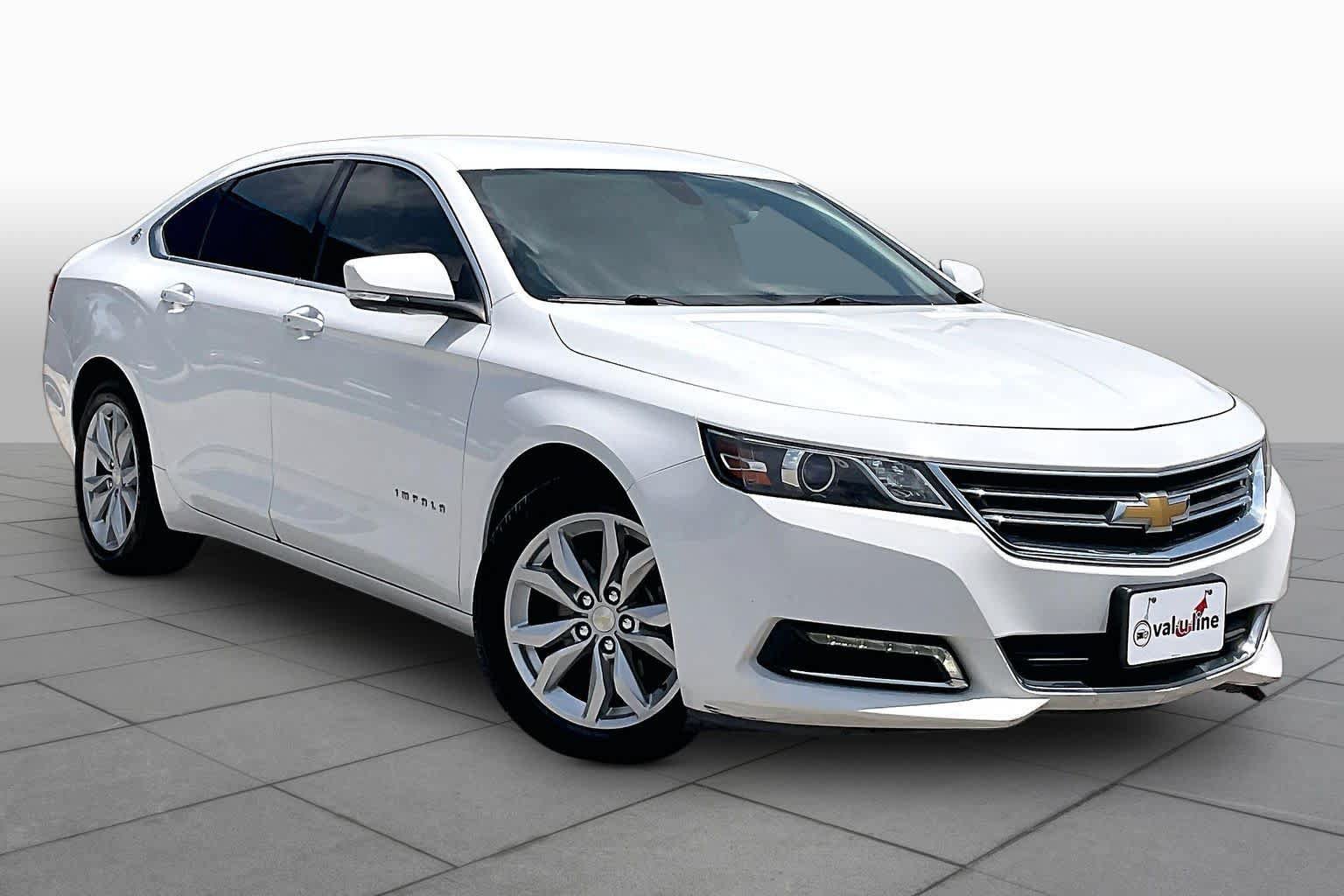 Used 2018 Chevrolet Impala LT FWD image 3