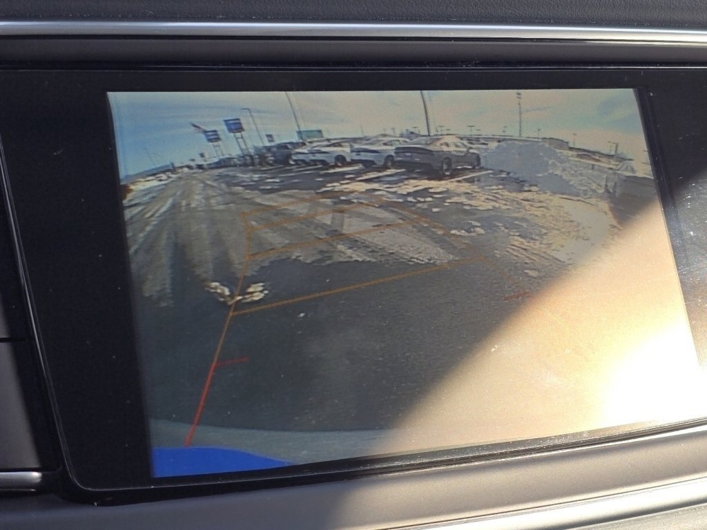 Used 2019 Buick Enclave Essence image 6