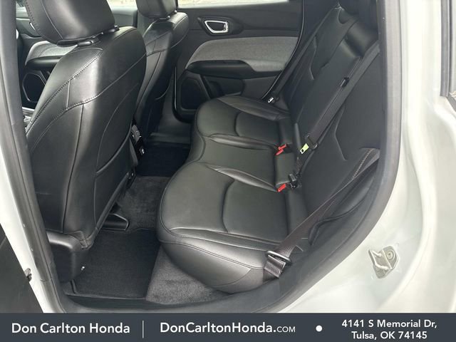 Used 2024 Jeep Compass Latitude AWD/4WD image 16