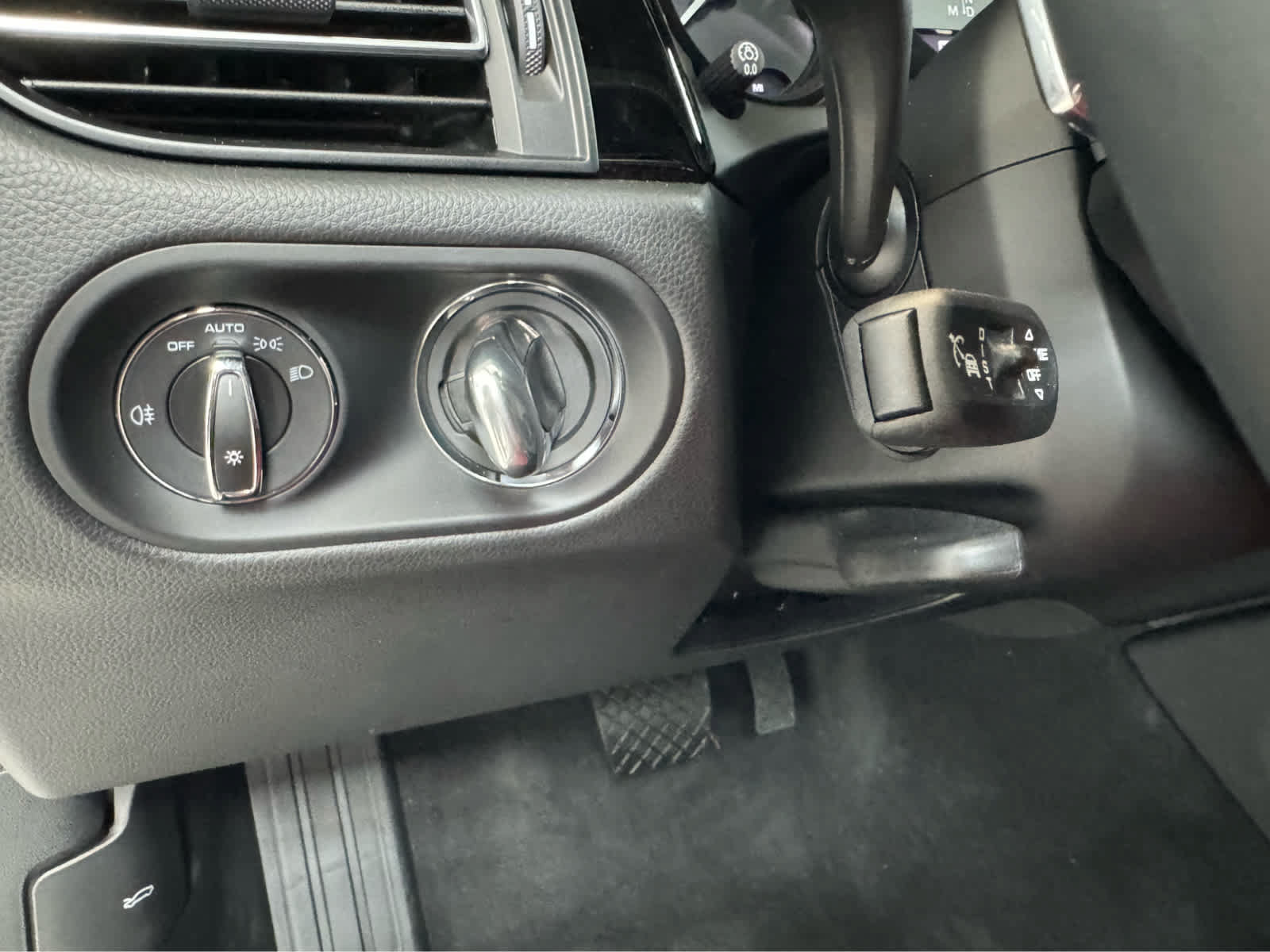 Used 2026 Porsche Macan S AWD/4WD image 29