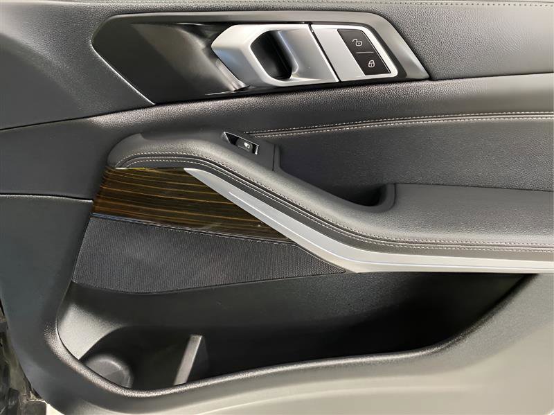 Used 2020 BMW X5 xDrive40i w/ Convenience Package image 25