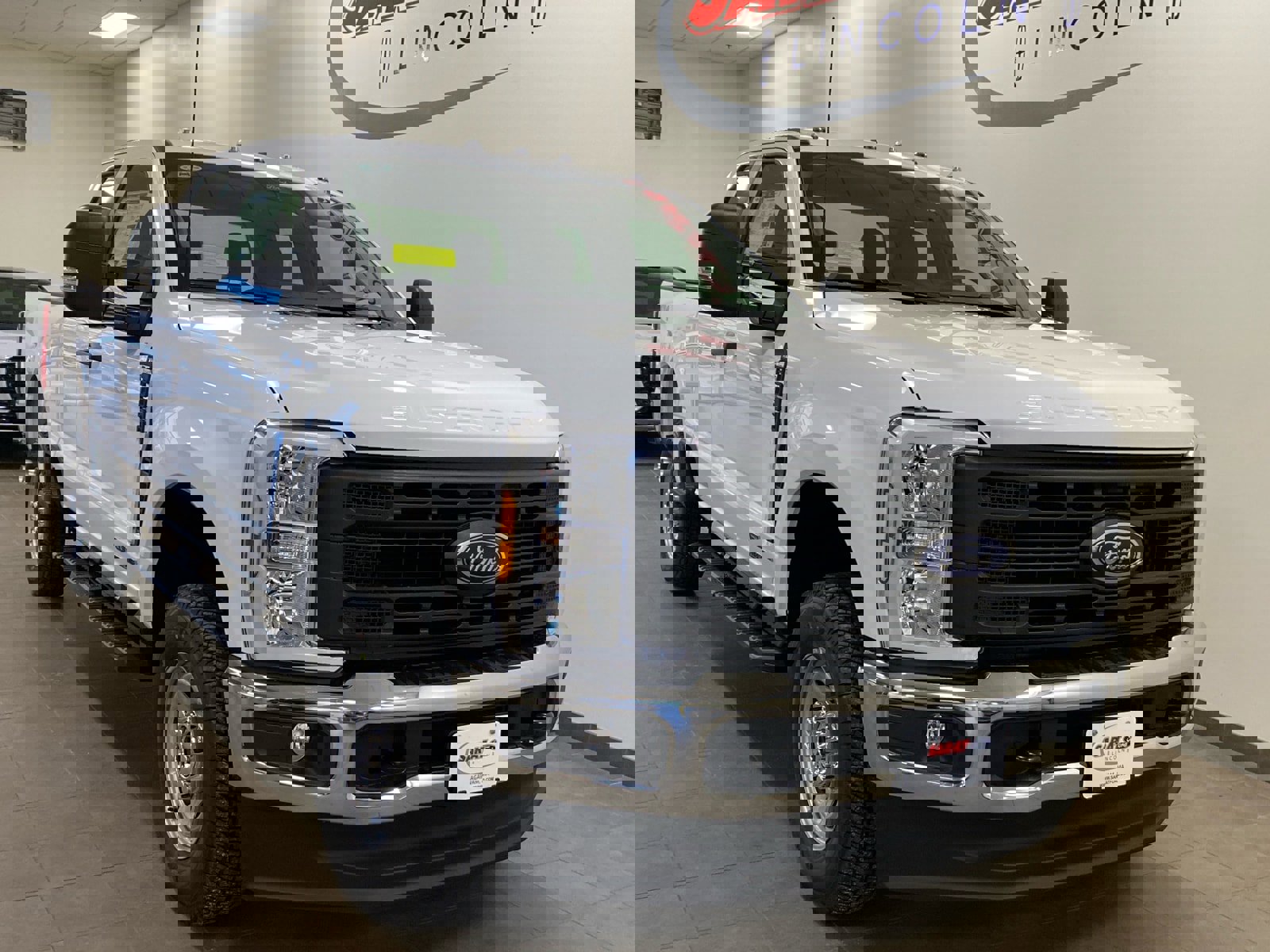 New 2026 Ford F250 XL w/ XL Chrome Package image 2