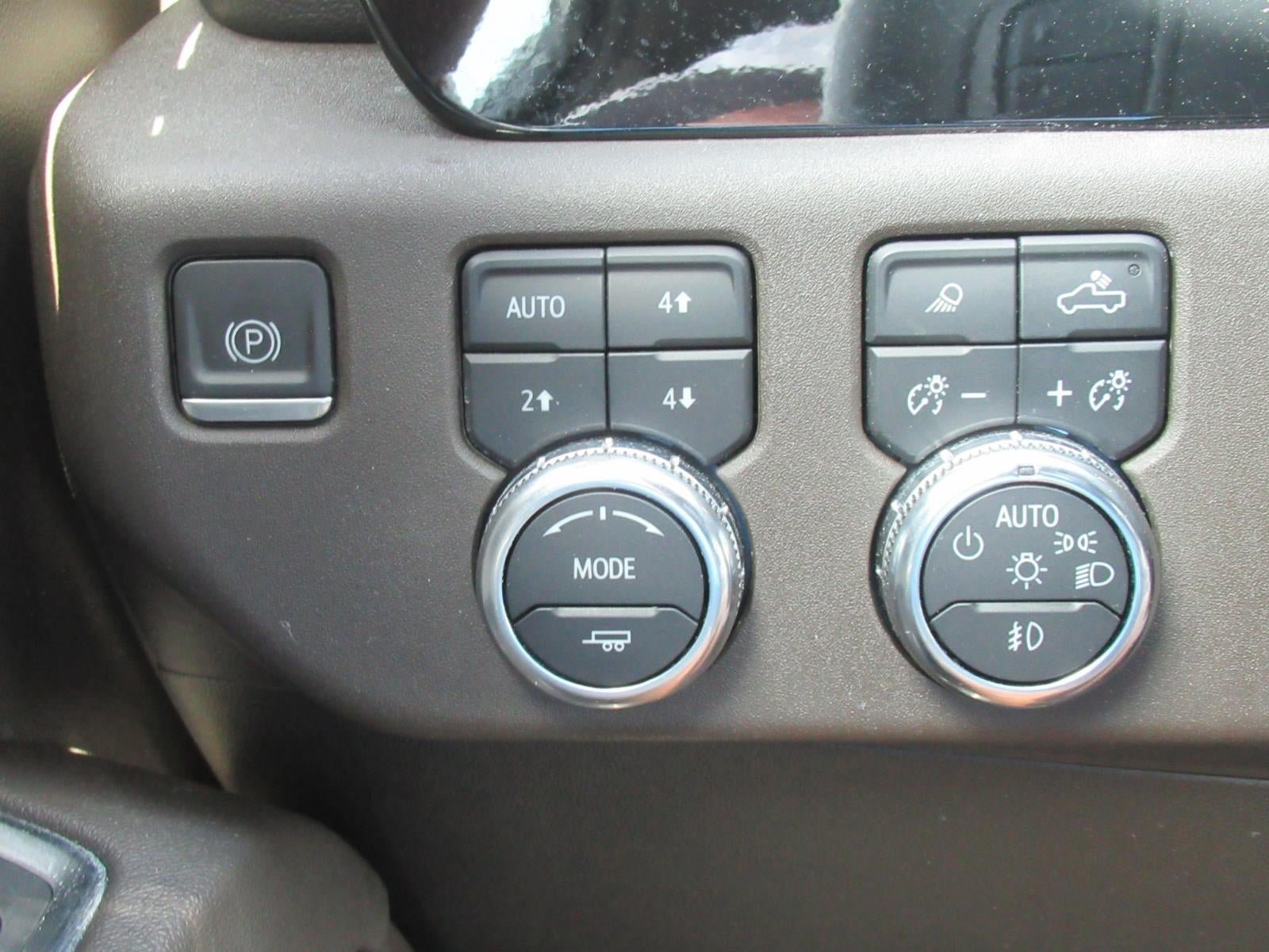 Used 2024 GMC Sierra 1500 SLT AWD/4WD image 22