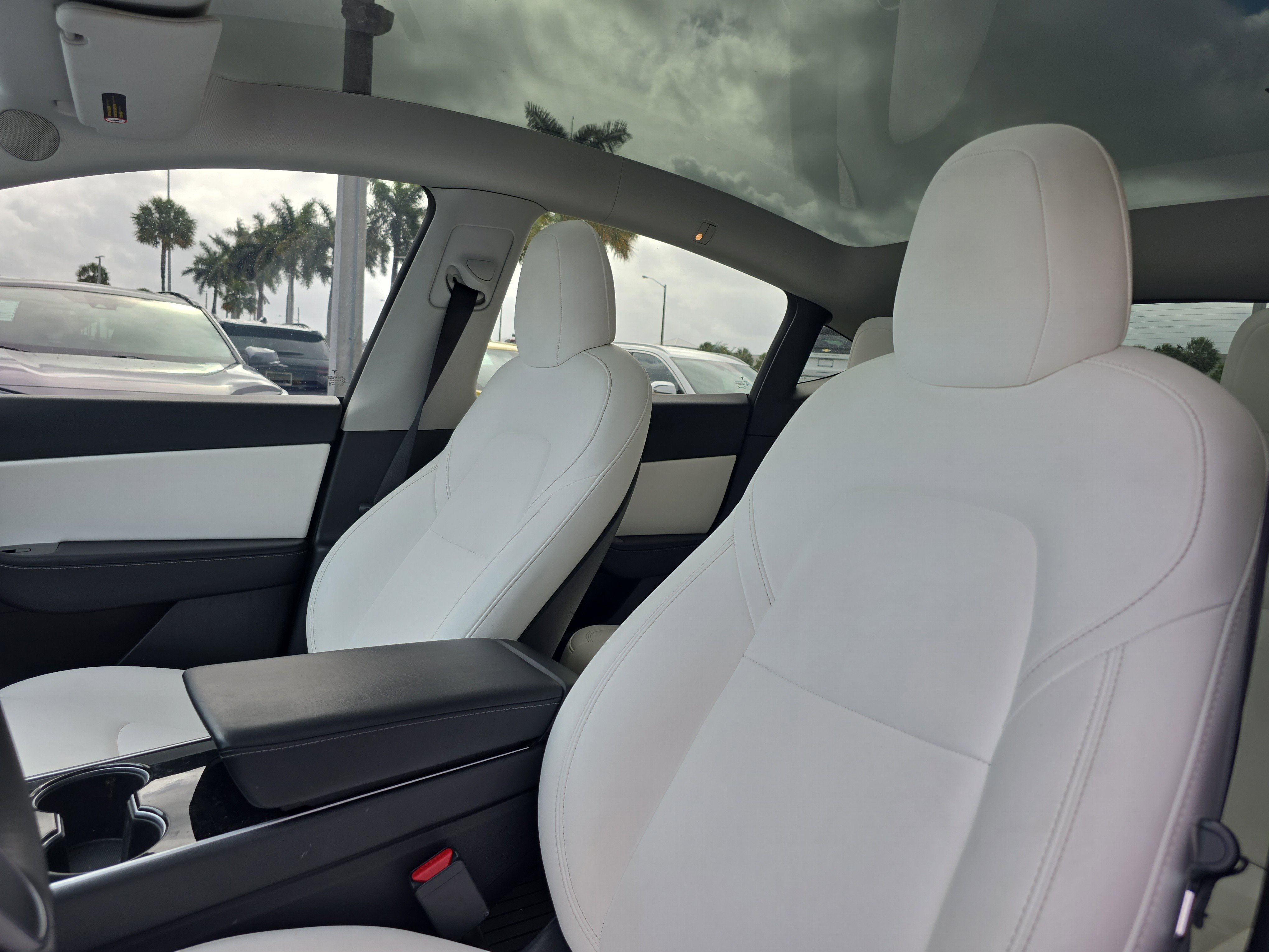 Used 2021 Tesla Model Y Long Range image 29