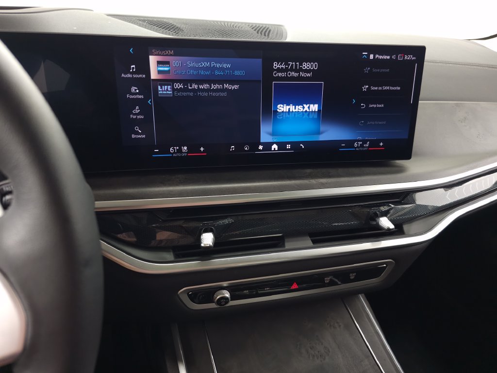 Used 2026 BMW X7 xDrive40i w/ Premium Package AWD/4WD image 24