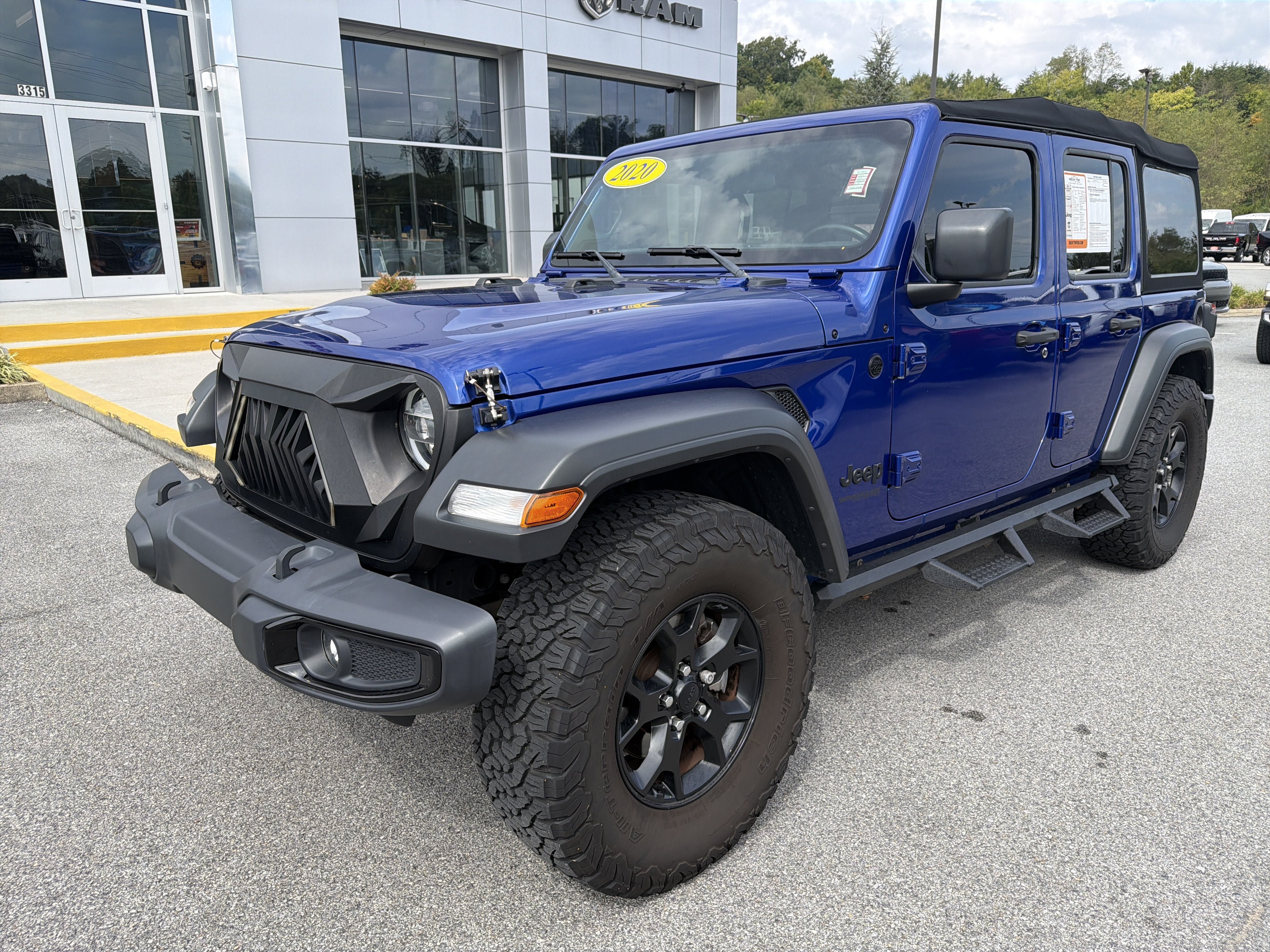 Used 2020 Jeep Wrangler Unlimited Sport AWD/4WD image 2