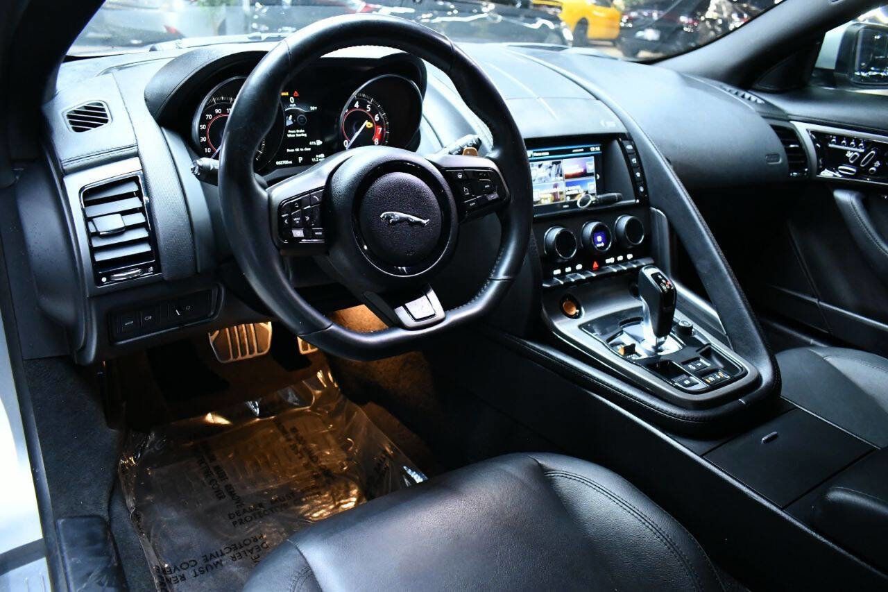 Used 2016 Jaguar F-TYPE S image 45