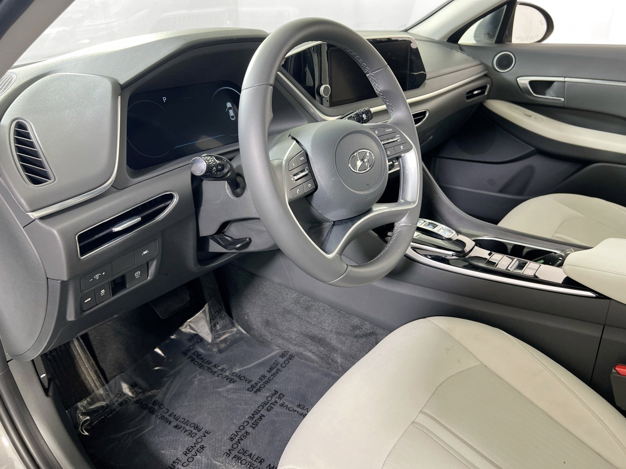 Used 2023 Hyundai Sonata SEL w/ Convenience Package image 9