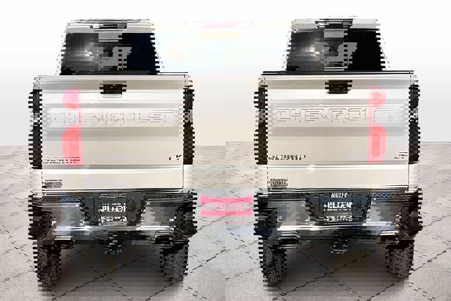 Used 2022 Chevrolet Silverado 1500 LTZ w/ LTZ Premium Package image 7