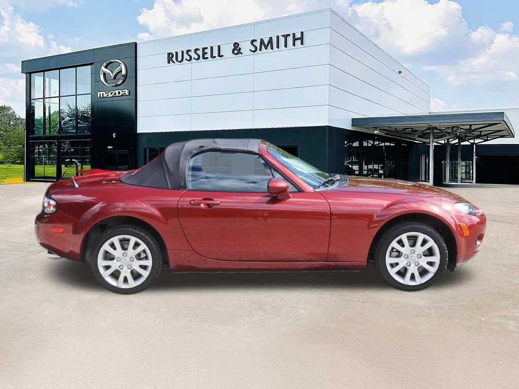 Used 2006 MAZDA MX-5 Miata RWD image 3