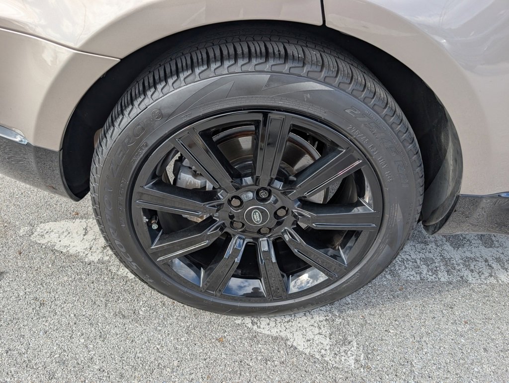 Used 2022 Land Rover Range Rover Sport HSE Silver Edition image 29