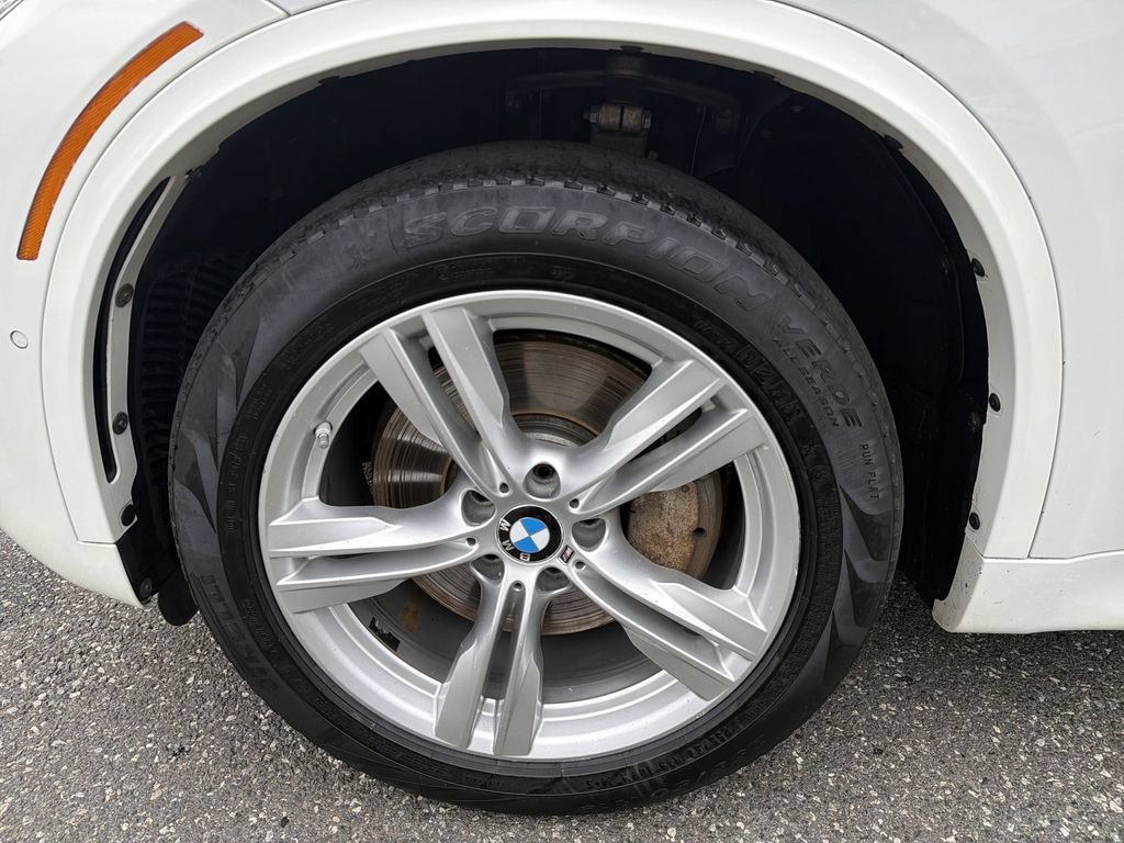 Used 2018 BMW X5 xDrive50i AWD/4WD image 16