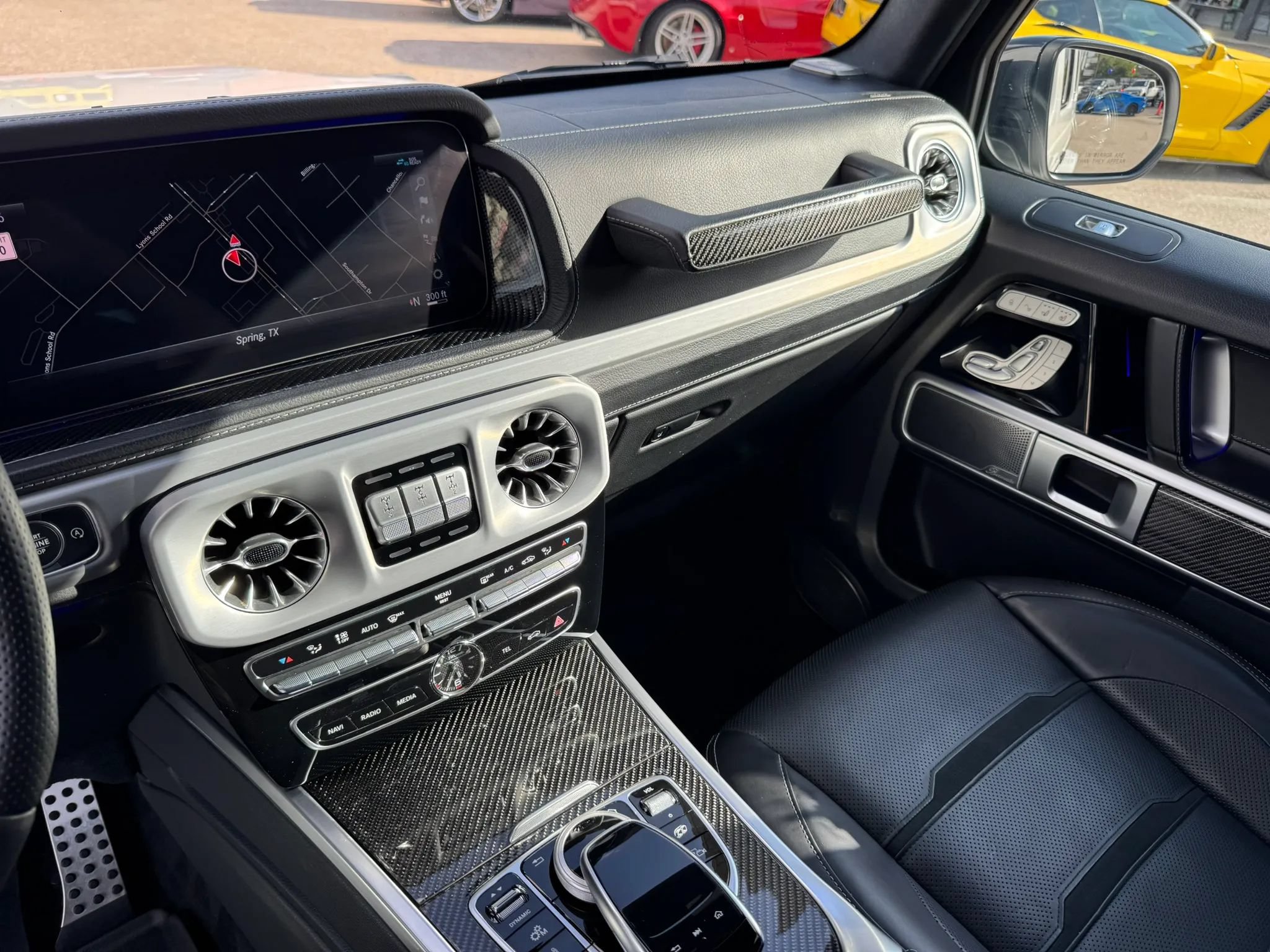 Used 2022 Mercedes-Benz G 63 AMG 4MATIC w/ Seat Comfort Package image 42