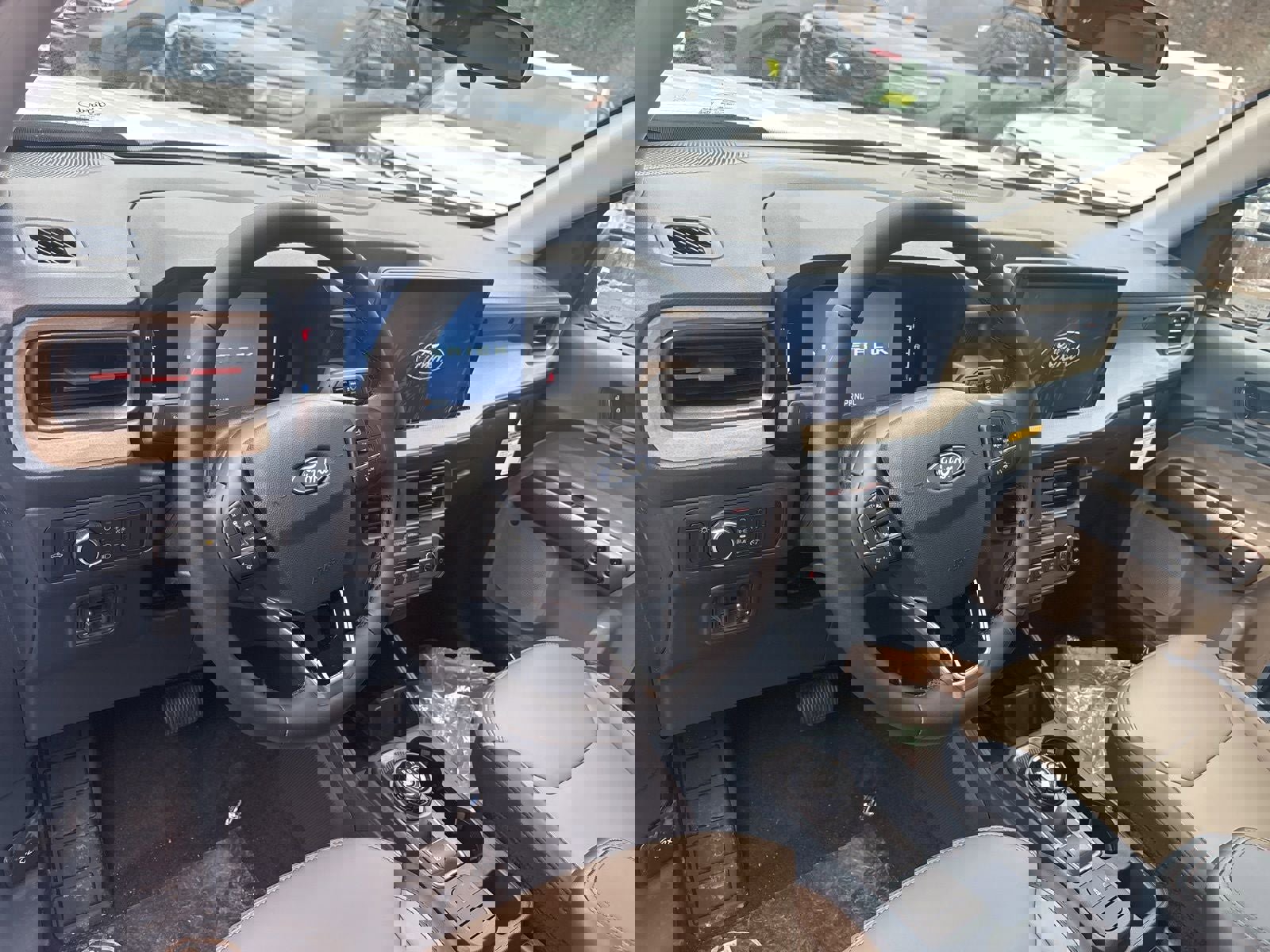 New 2026 Ford Maverick Lariat image 11