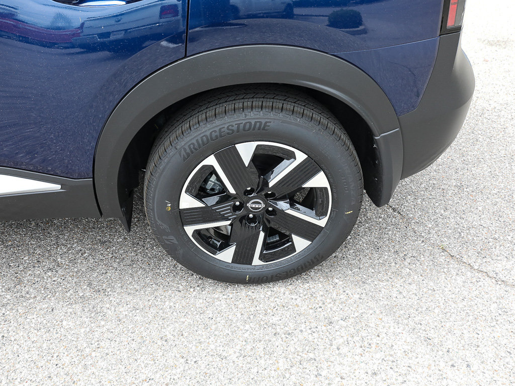 New 2026 Nissan Kicks SV w/ Cold Weather Package AWD/4WD image 3