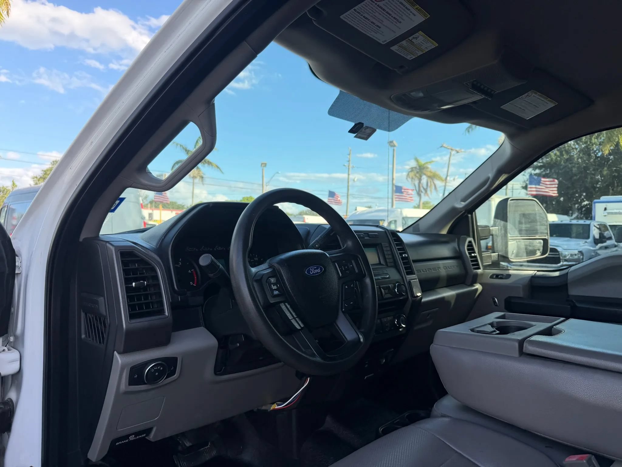Used 2018 Ford F550 4x4 Crew Cab image 10