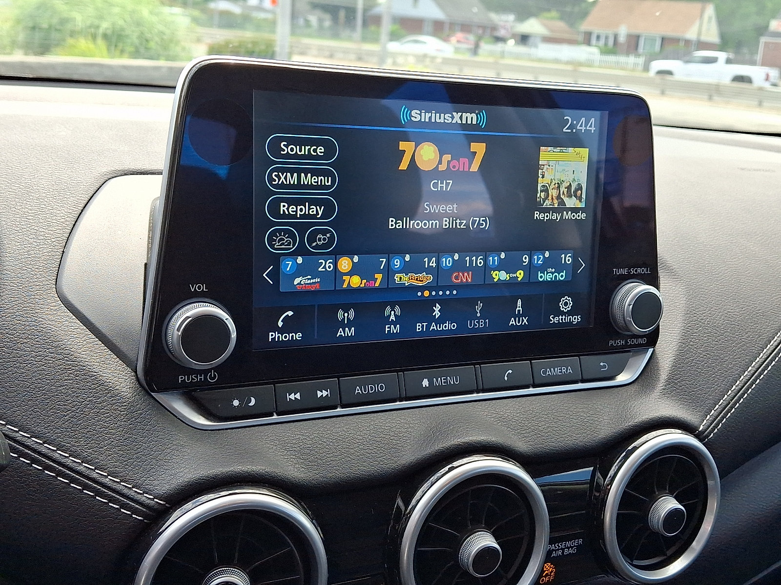 Used 2024 Nissan Sentra SV FWD image 18