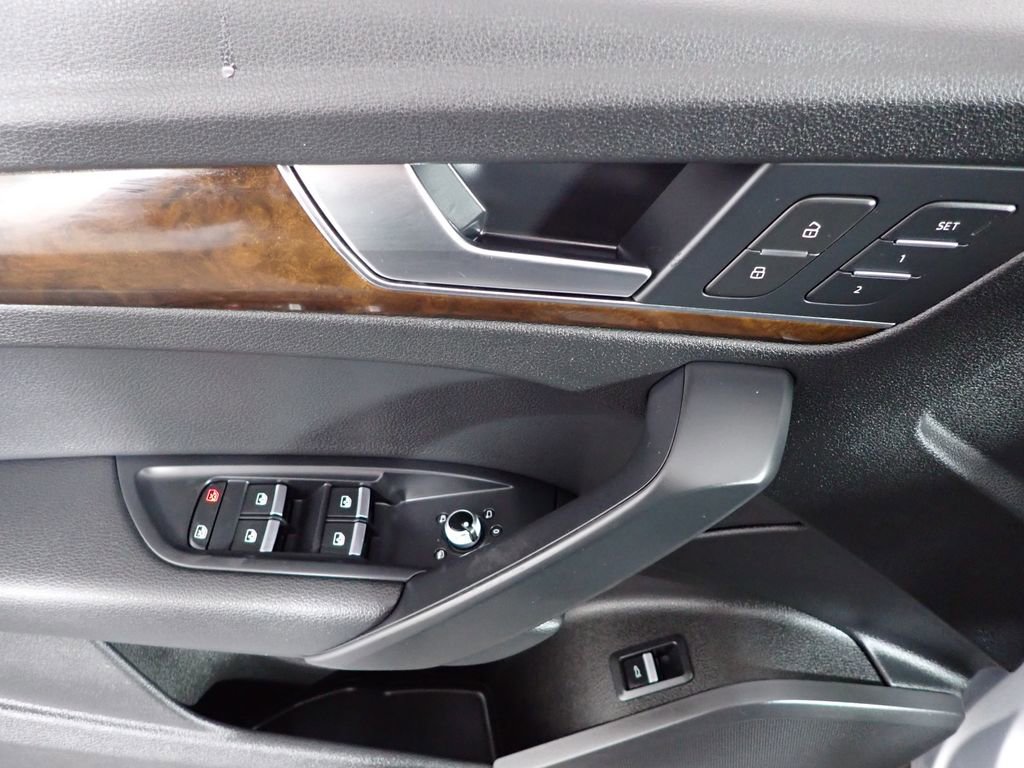 Used 2018 Audi Q5 2.0T Premium image 21