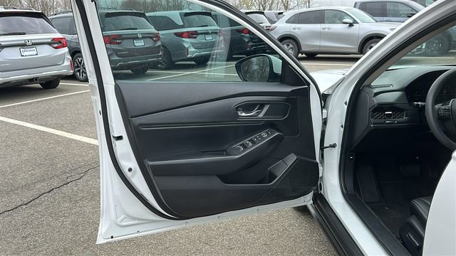 Used 2023 Honda Accord EX image 8