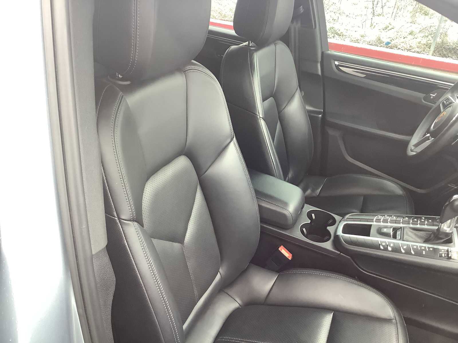 Used 2021 Porsche Macan image 15